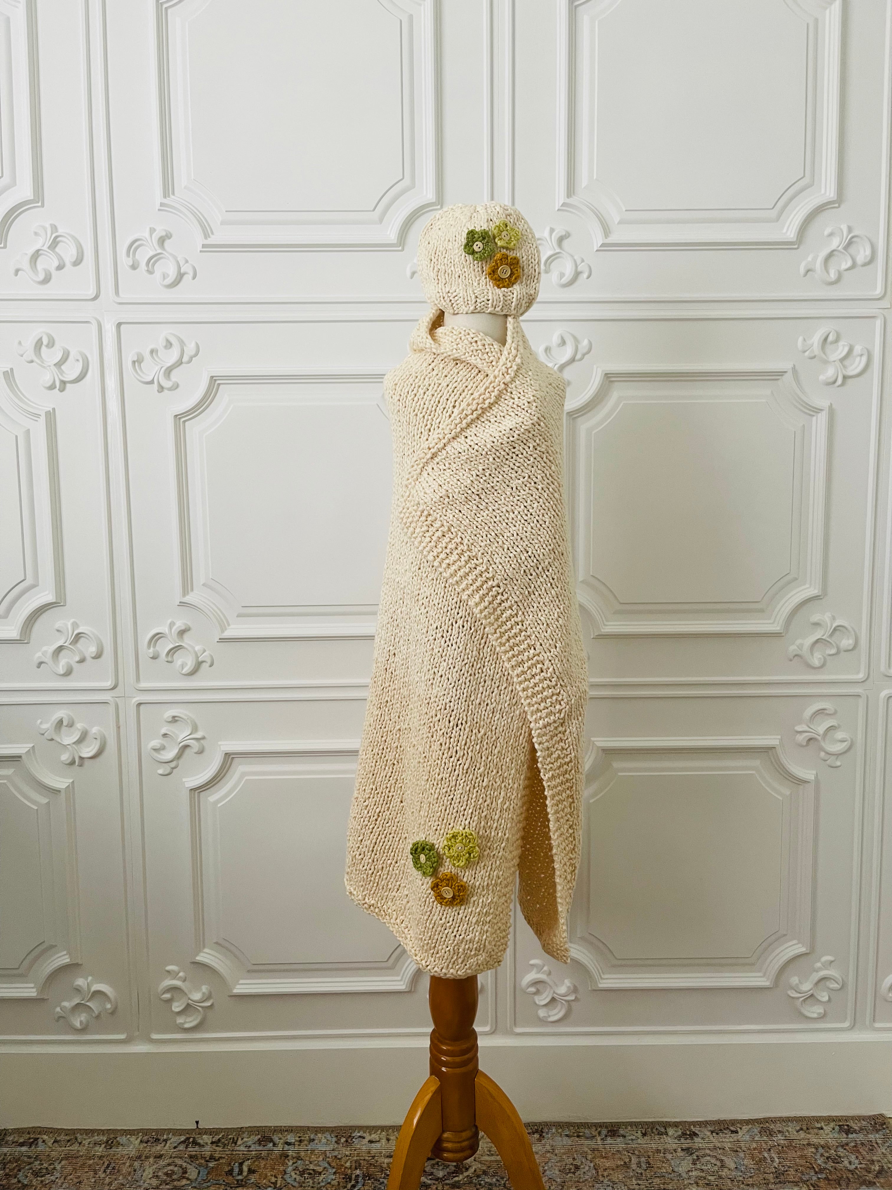 Organic Cotton Blanket & Beanie Set