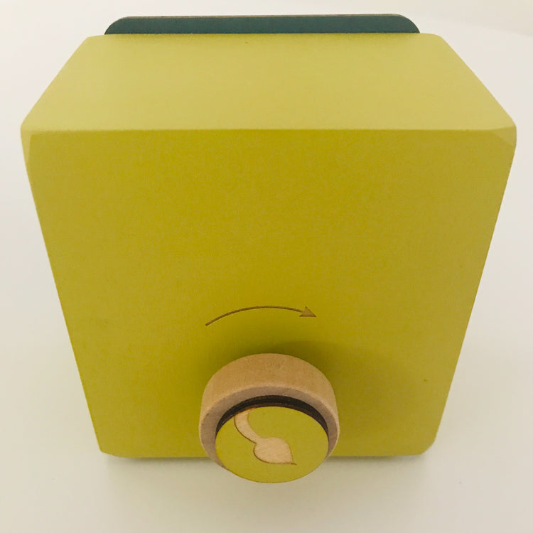 Menagerie Music Box - Lion