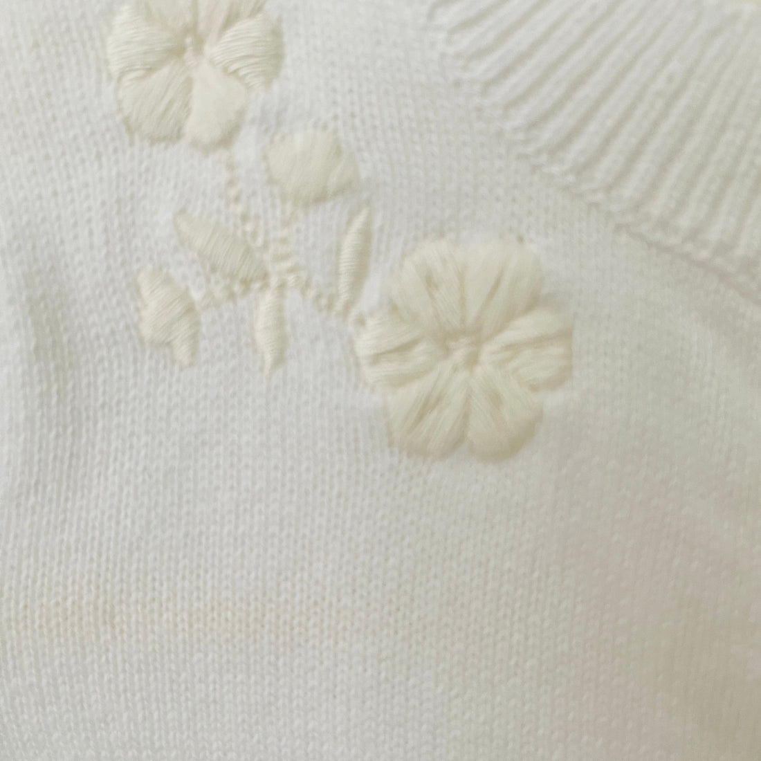 White  Romper With  Floral Embroidery In Organic Cotton
