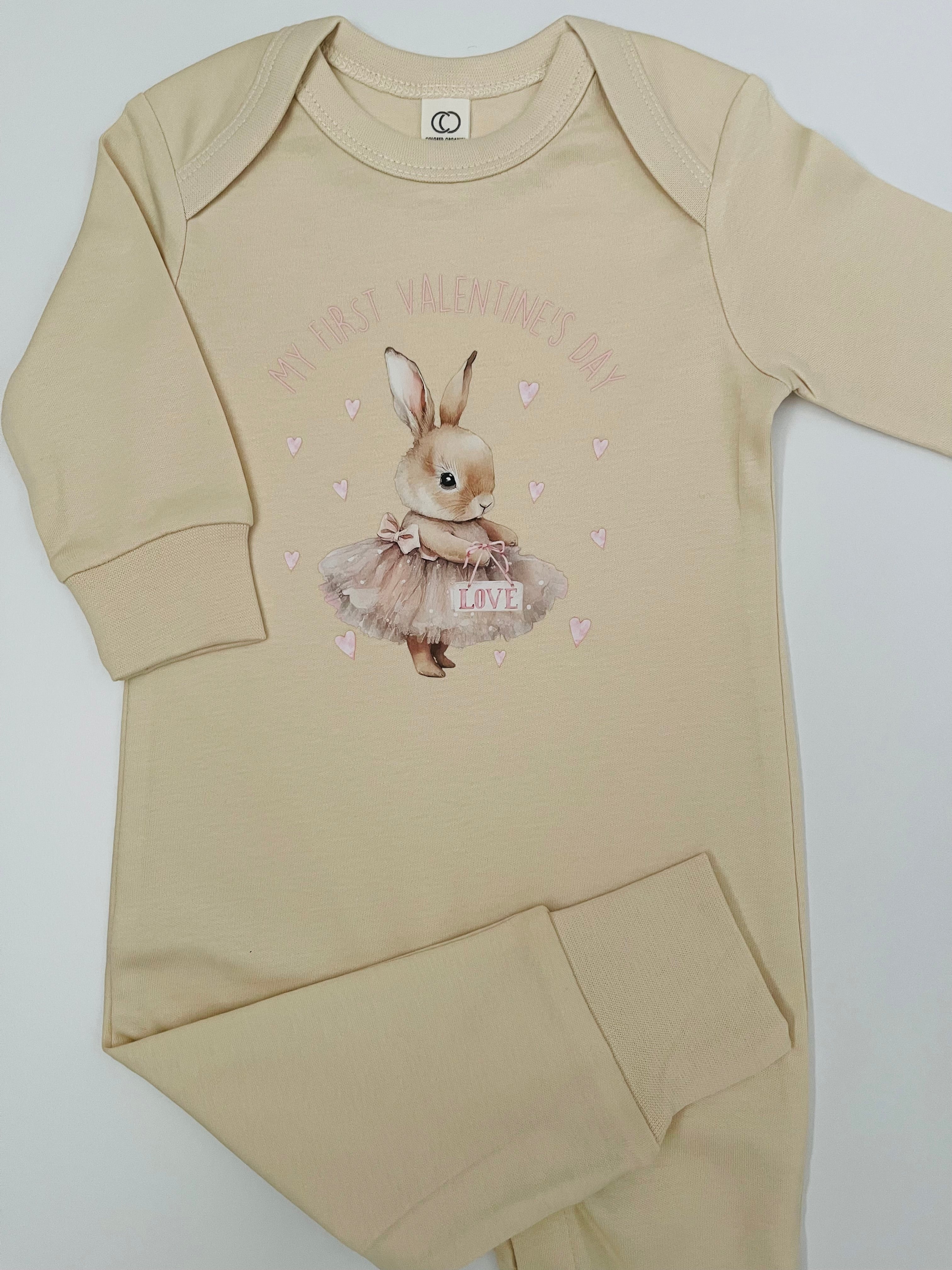 Ivory  Romper With Bunny Design In Organic Cotton