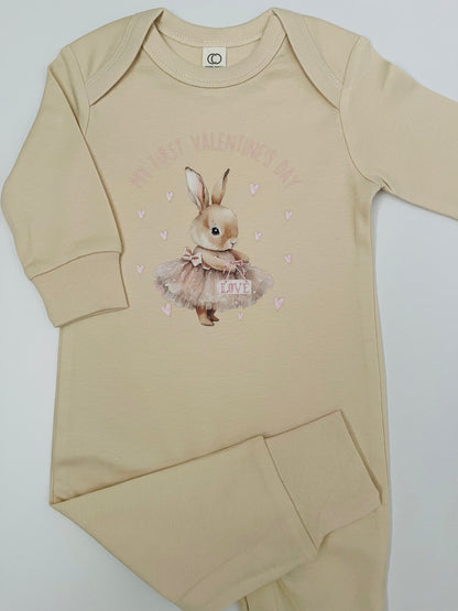 Ivory  Romper With Bunny Design In Organic Cotton